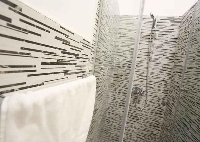 Nejra * 塞拉耶佛